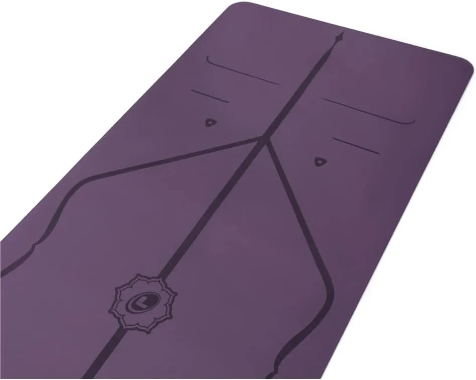 Liforme Original Yoga Mat  Free Yoga Bag Included - Patented Alignment System, Warrior-like Grip, Non-slip, Eco-friendly, sweat-resistant, long, wide, 4.2mm thick mat for comfort